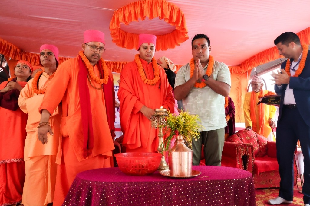 ब्रह्मलिन गुरुजी श्री १०८ वृजदासजी महाराजको प्रथम वार्षिक तिथिमा प्रतिमा अनावरण